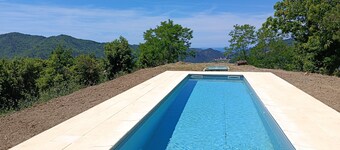 Charming Villa with a Panoramic Pool and a Large Garden