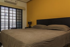 City House, 2 Bedrooms, Partial Ocean View