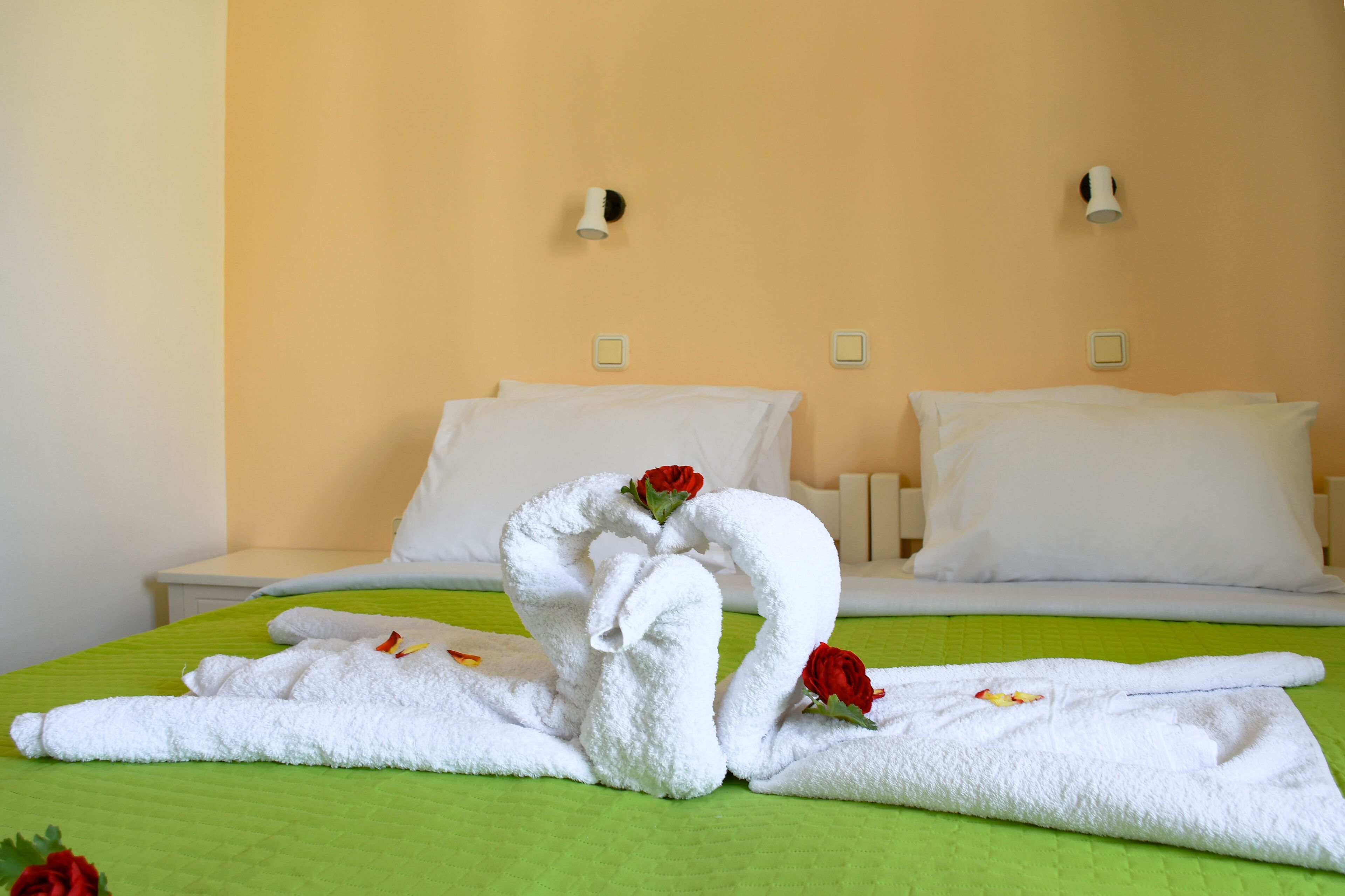 Apartment, Balcony, Pool View (Apartment 13) | 1 kamar tidur, ruang kerja ramah laptop, dan kedap suara