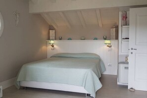 5 chambres, fer et planche Ă repasser, Wi-Fi, draps fournis