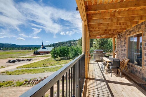 The Lodge at Duck Creek: KARJAN DEN SUITE