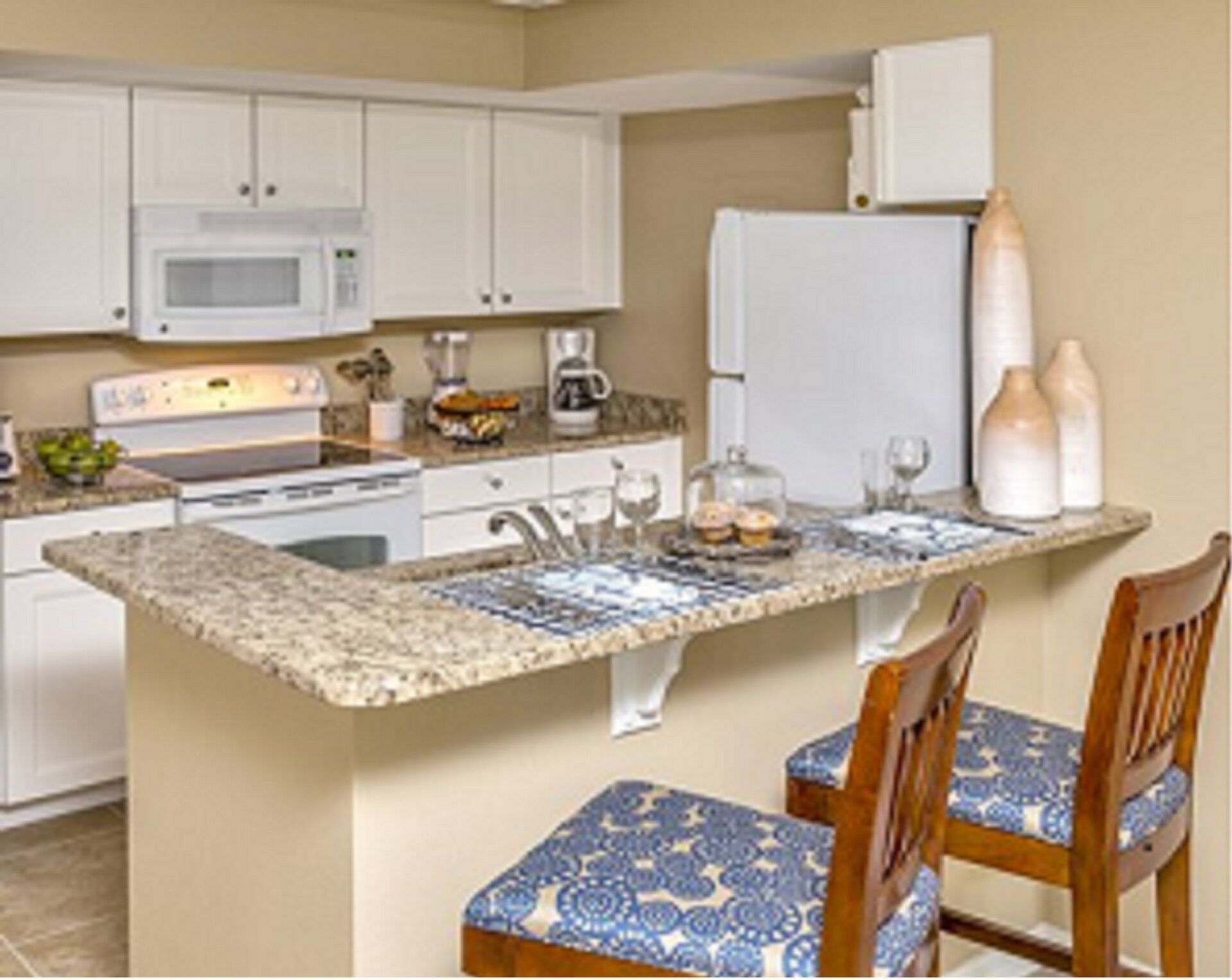 Family resort near Disney