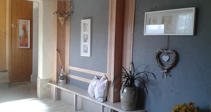 "Small but nice" apartment with balcony room - near Waldbühne for 2 - 4 people