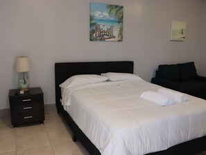 1 bedroom, free WiFi, bed sheets