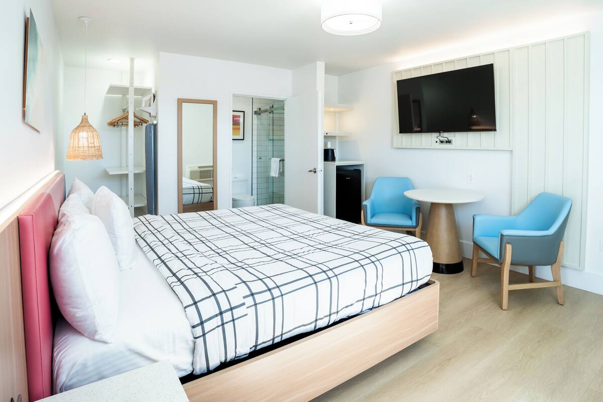 Premium bedding, pillow-top beds, desk, blackout curtains