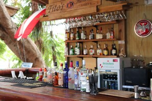 Bar (en la propiedad)