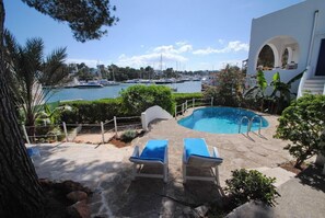 Alberca al aire libre 