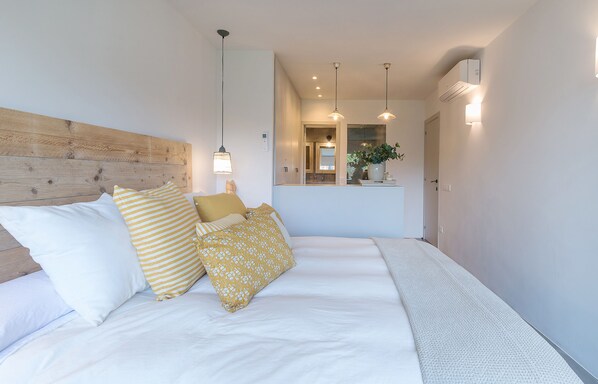 4 chambres, fer et planche à repasser, lit de bébé portatif, Wi-Fi