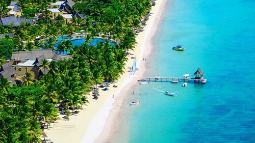 2 bedroom apartment with pool