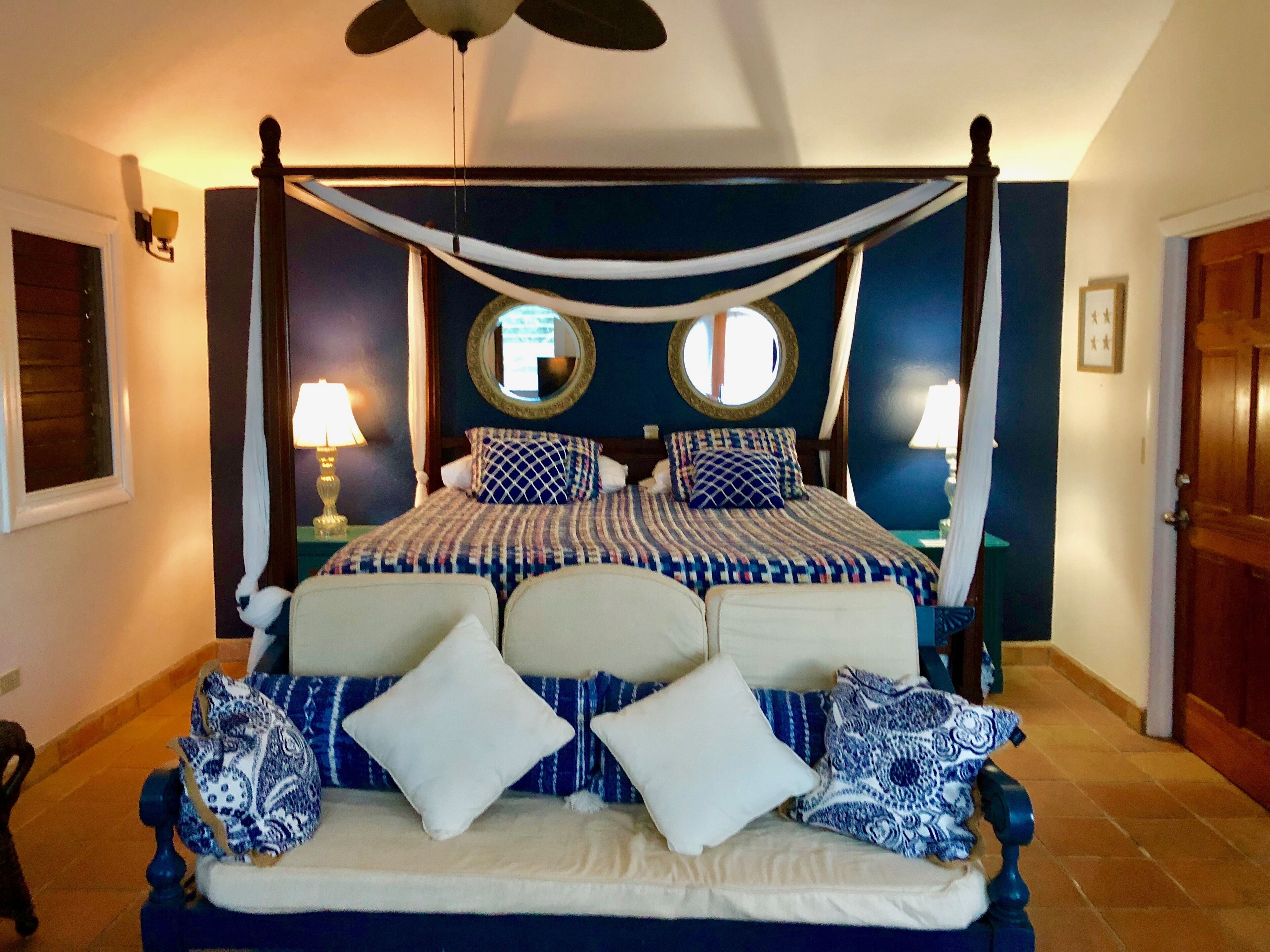 Vila Eksklusif, 5 kamar tidur, pemandangan samudra | Ruang kerja ramah laptop, setrika/meja setrika, dan Wi-Fi gratis