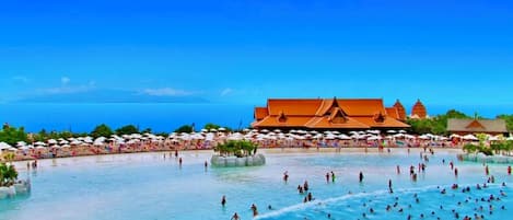 Piscine extérieure, piscine chauffée