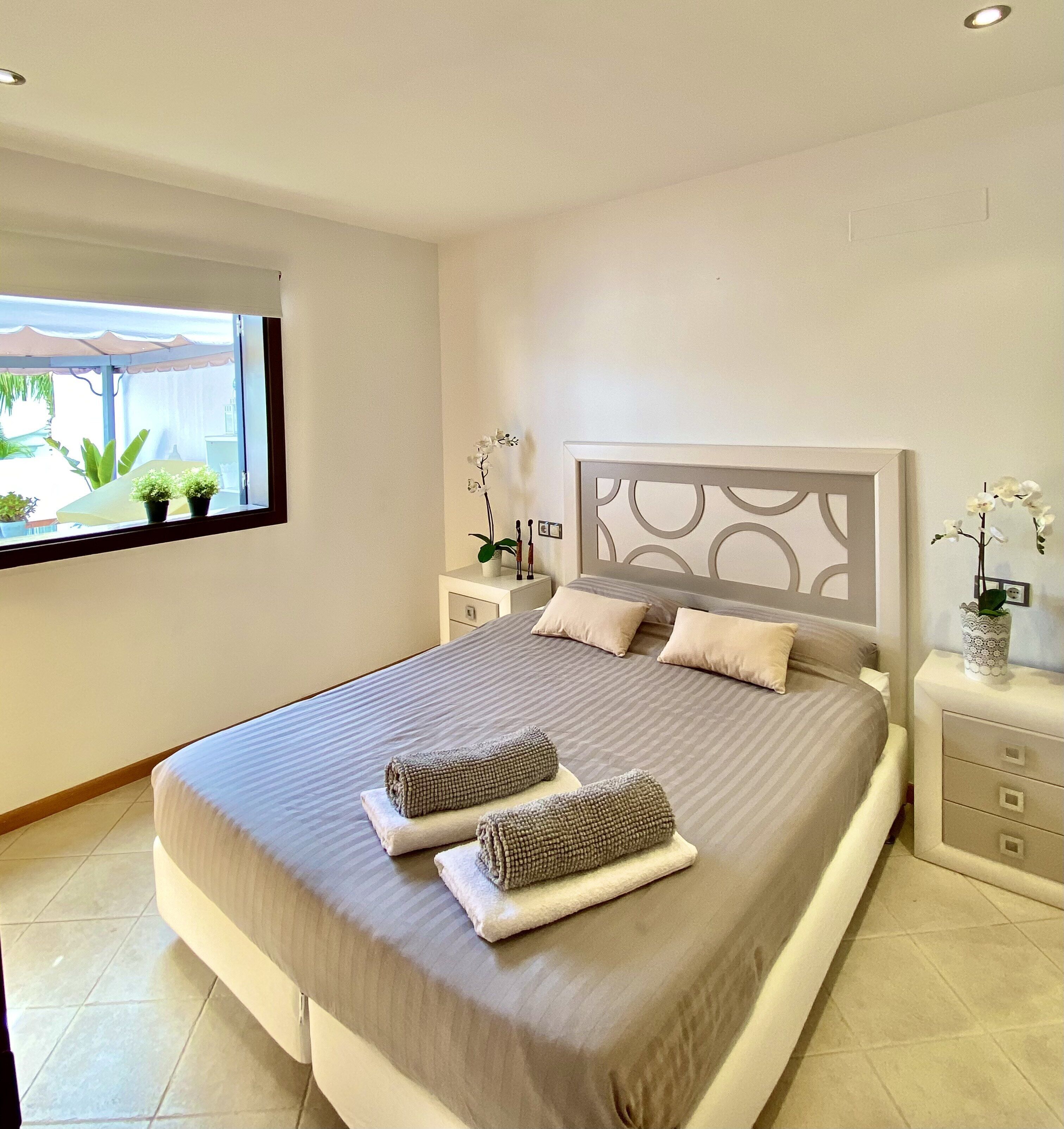 3 dormitorios, tabla de planchar con plancha, wifi y ropa de cama