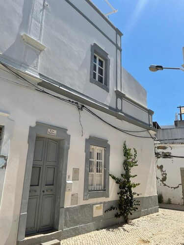 Authentique maison de pêcheur rénovée dans le centre-ville historique