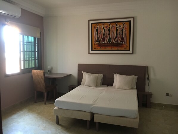 3 chambres, accès Internet, draps fournis