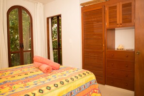 2 habitaciones y caja de seguridad en la habitación