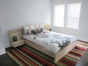 5 bedrooms, desk, iron/ironing board, free WiFi
