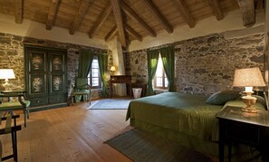 4 bedrooms, desk, iron/ironing board, free WiFi - 4-Magnificent Rice Mill in a Castle with Park near the Sea, 1h from Venice (Strassoldo)