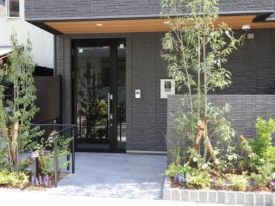 ู
ุฏุฎู ุงูู
ูุดุฃุฉ