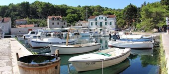 Luxury villa with all comforts, swimming pool, 150m from the sea, breathtaking view + mooring