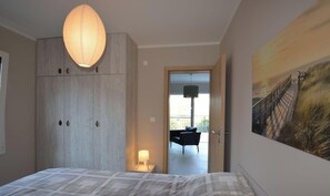 5 bedrooms, in-room safe, travel cot, free WiFi