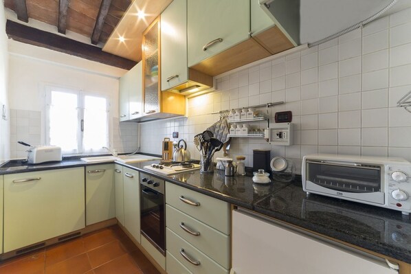 Coffee/tea maker - An authentic florentine apartment for 6 just in front of the David Museum (FIRENZE)