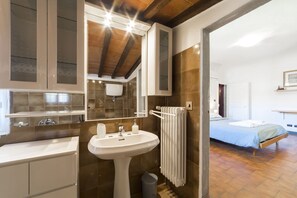 Badewanne, Bidet