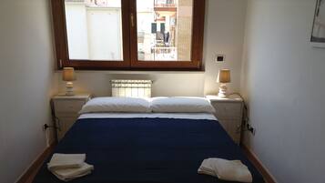 3 chambres, bureau, fer et planche Ă  repasser, Wi-Fi