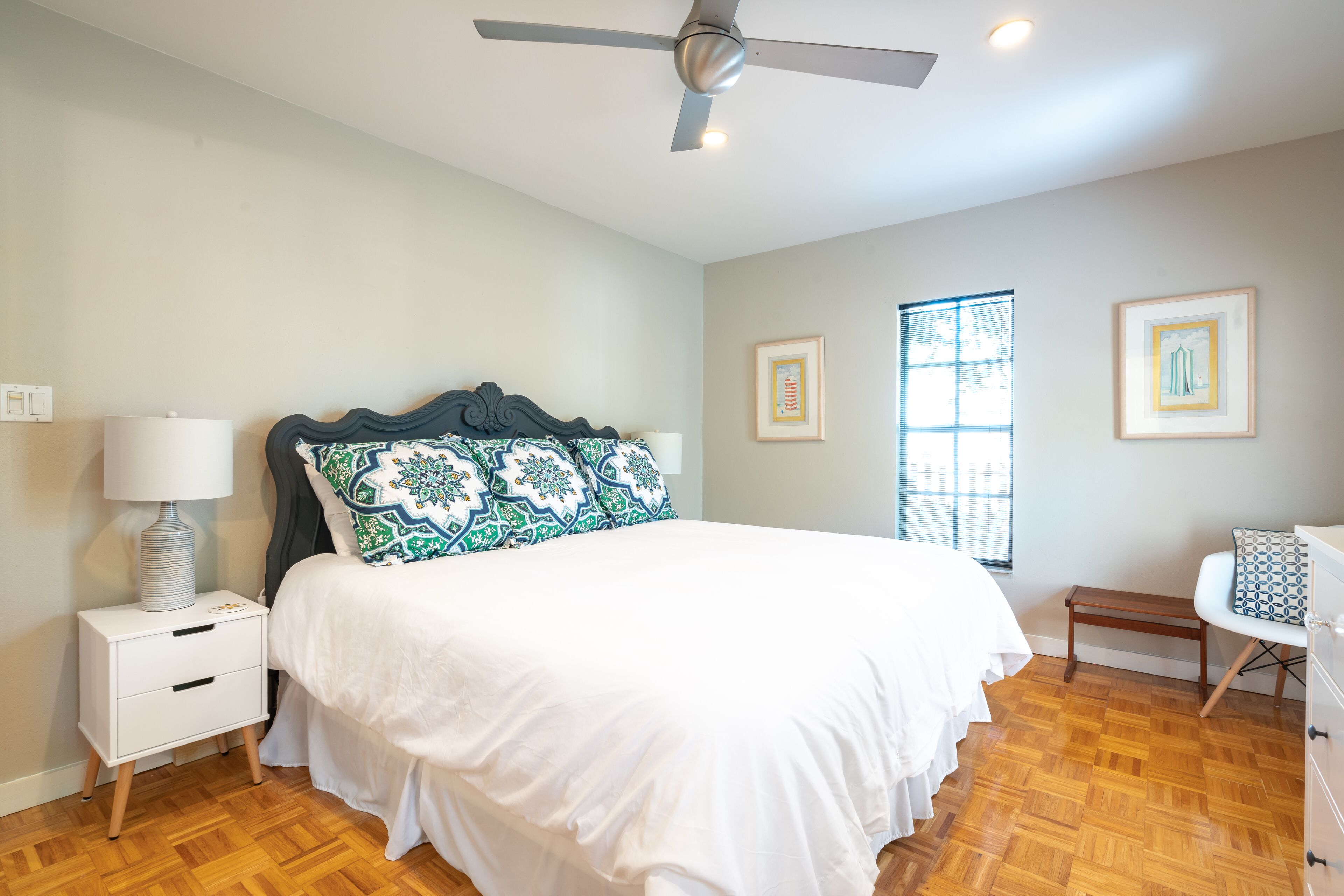 2 chambres, fer et planche à repasser, Wi-Fi gratuit, draps fournis