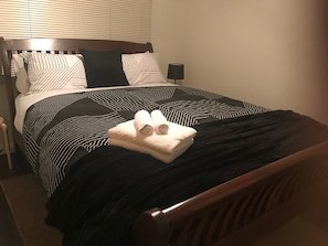 Traditional Apartment | Individually decorated, individually furnished, laptop workspace - Eddies (South Kingsville)
