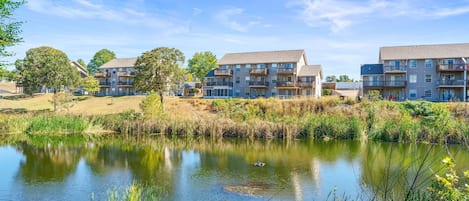 Condo, 2 Bedrooms | Exterior