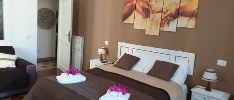 2 bedrooms, iron/ironing board, travel crib, free WiFi