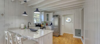 Ocean Bay Park Multi-Apartment Home with decks & gas grills