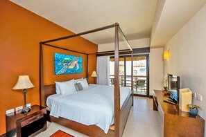 2 bedrooms, in-room safe, iron/ironing board, WiFi