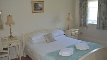 2 makuuhuonetta, silitysrauta/-lauta, vauvan matkasänky, ilmainen Wi-Fi