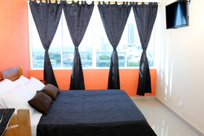 Free WiFi, bed sheets, wheelchair access - HIGH FLOOR , LAKE AND  OCEAN VIEW, BEACHFRONT WHIT AIR CONDITIONING LOFT (Cartagena)