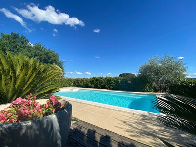 Casa AXALY Saint Martin d'Ardèche capacidad 12 personas con piscina