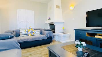 6 slaapkamers, een strijkplank/strijkijzer, wifi