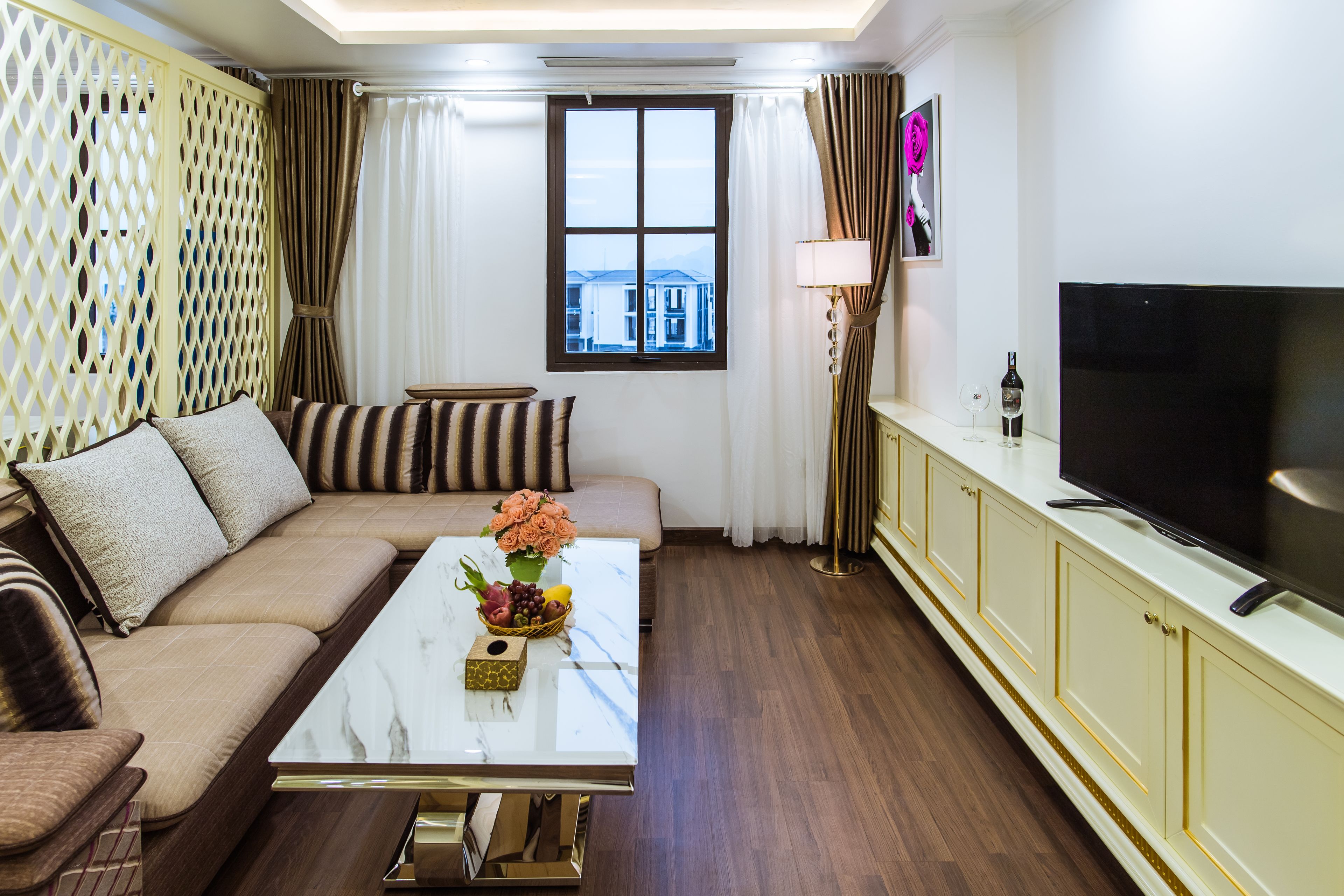 Minibar, in-room safe, desk, blackout drapes