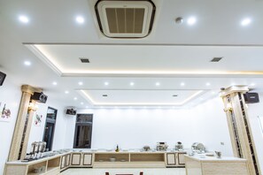 Desayuno buffet diario (VND 30000 por persona)