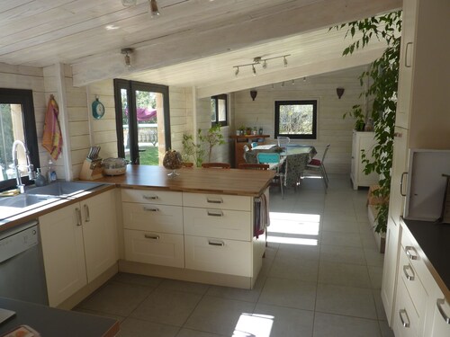 house between vineyards and garrigue