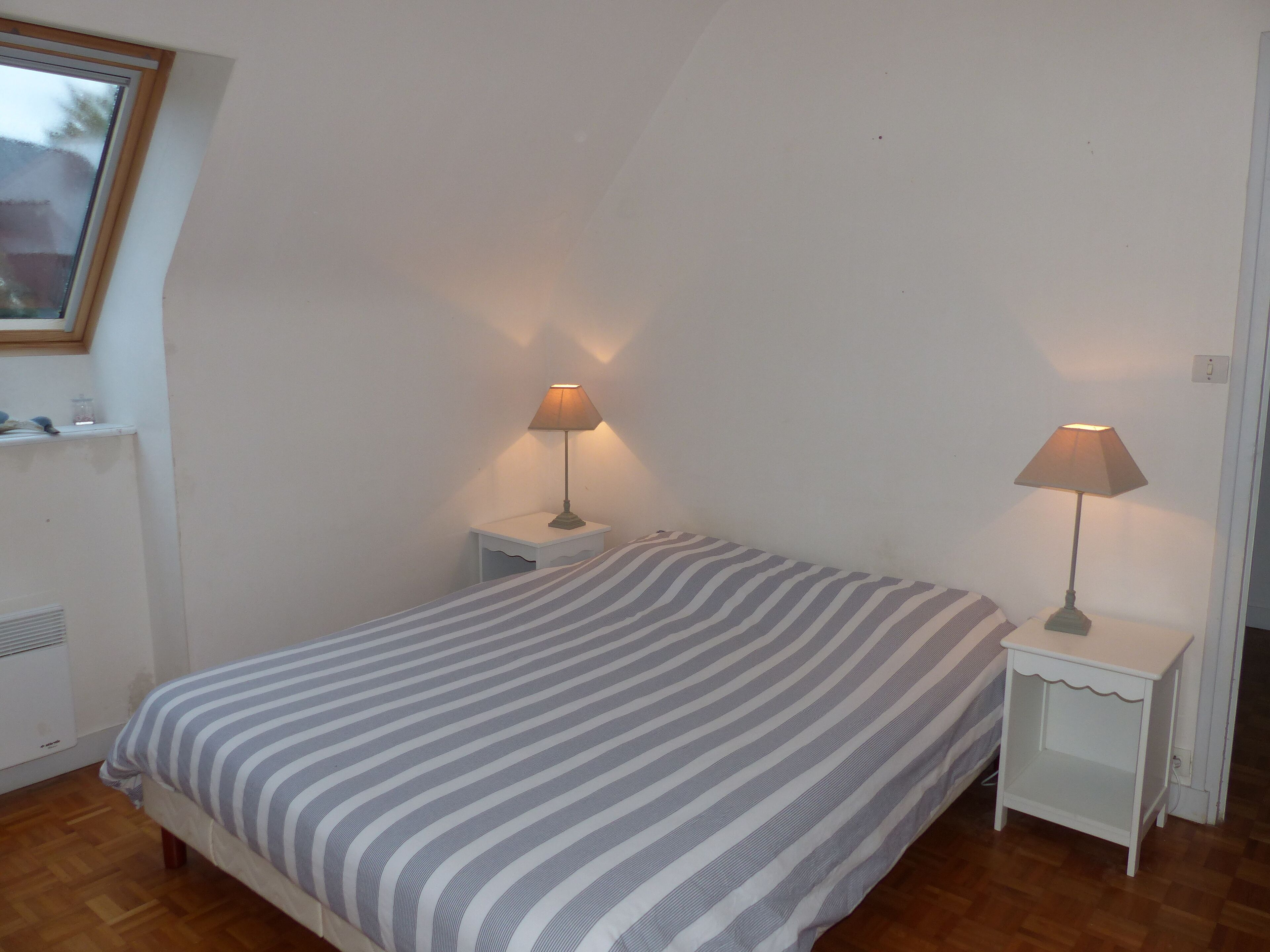 5 chambres, fer et planche à repasser, Wi-Fi gratuit