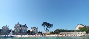 Family home for up to 10 people Brignogan-Plages 300 m from the beach