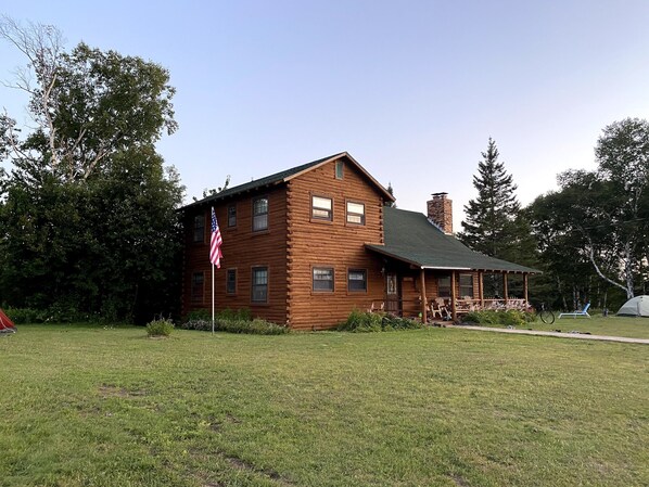 المنشأة من الخارج