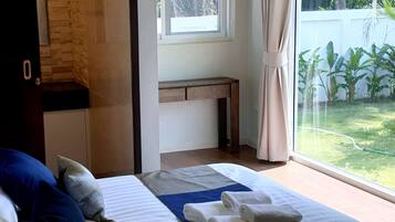 3 slaapkamers, een strijkplank/strijkijzer, wifi, beddengoed