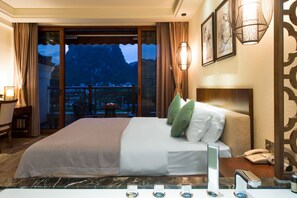 Gallery Double Room, Non Smoking, River View | In-room safe, blackout drapes, iron/ironing board, free WiFi - Yangshuo Lightheart Homestay (Guilin)