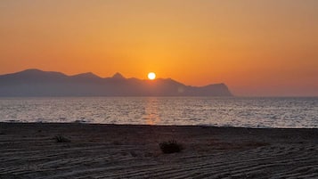 Am Strand, Liegestühle