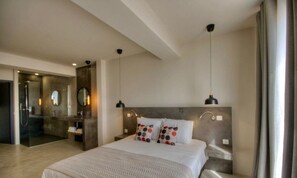 3 camere, accesso a Internet, lenzuola