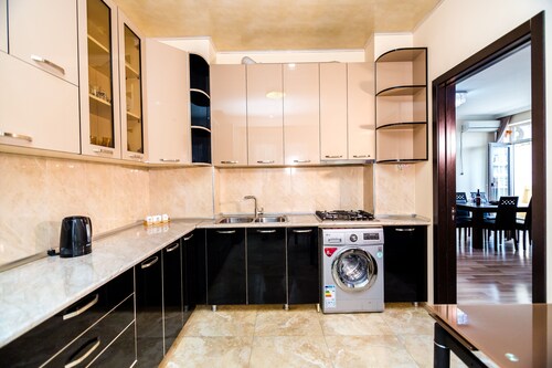 Apartment ia at kuchishvili10