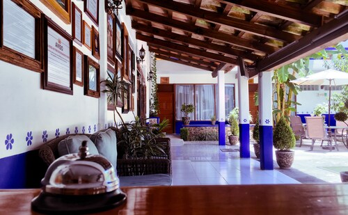 Hostal Plaza Central