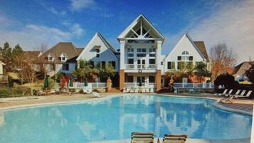 Indoor pool, outdoor pool
